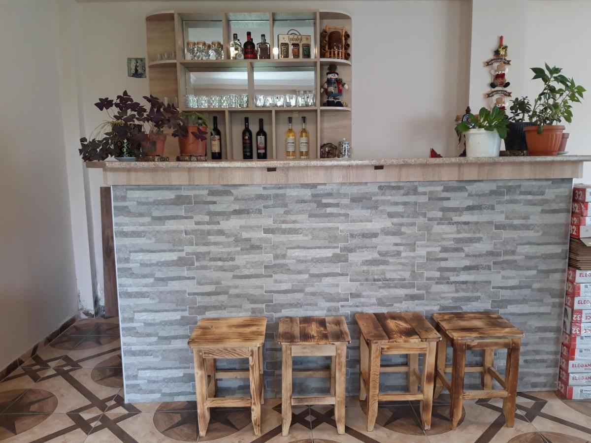 Guesthouse Venera เมสเตีย ภายนอก รูปภาพ