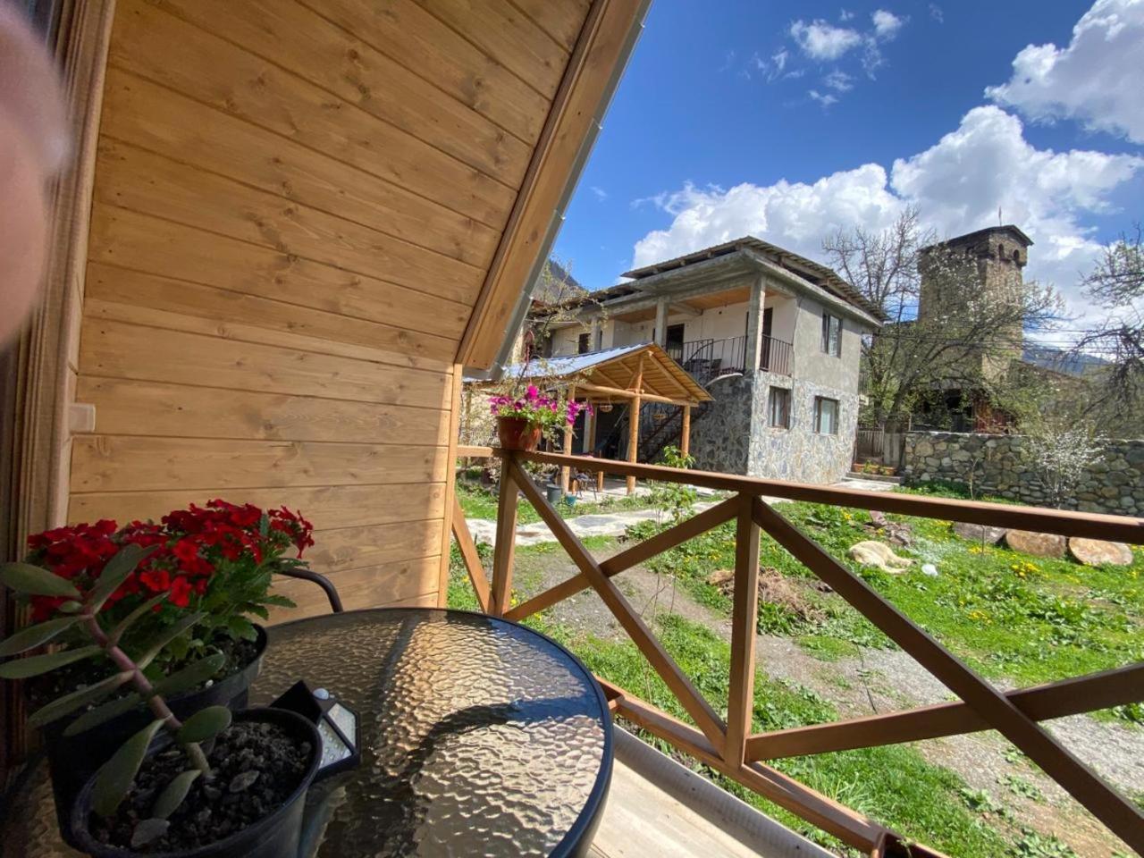 Guesthouse Venera เมสเตีย ภายนอก รูปภาพ