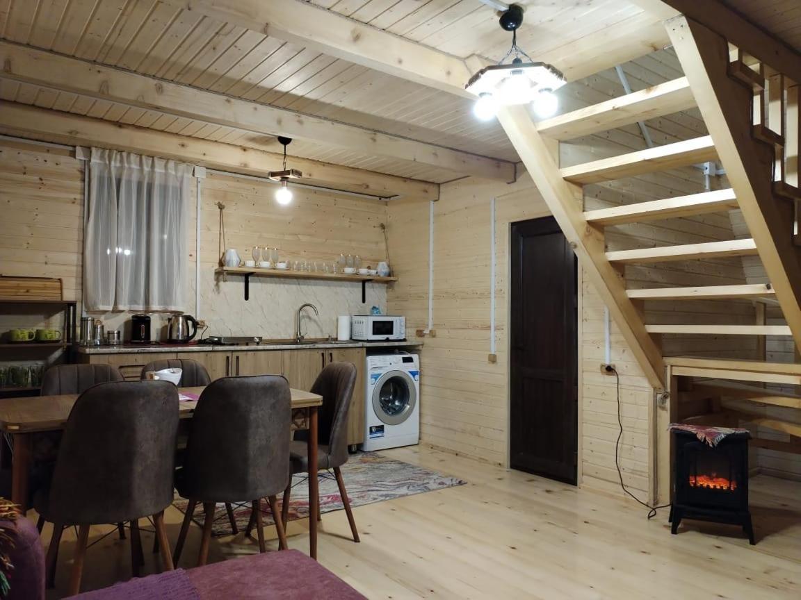 Guesthouse Venera เมสเตีย ภายนอก รูปภาพ